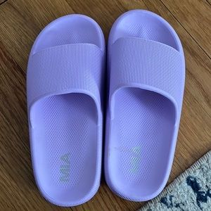 Lavender MIA pillow slides